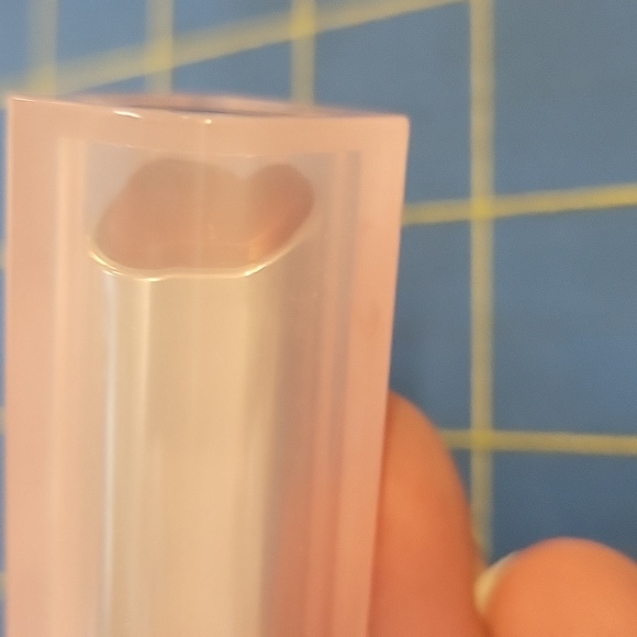 Dior Lip Glow 039 Warm Beige New Sealed Tube - Picture 4 of 4